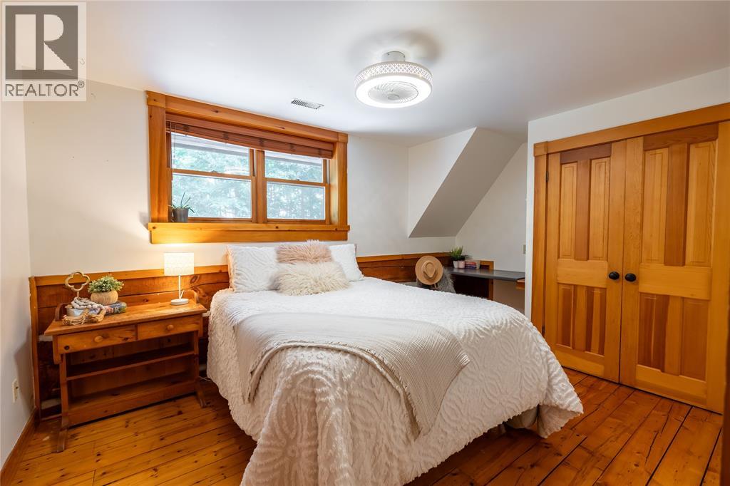 5252 Egremont Road, Plympton-Wyoming, Ontario N0N 1E0 - Photo 25 - 26001243