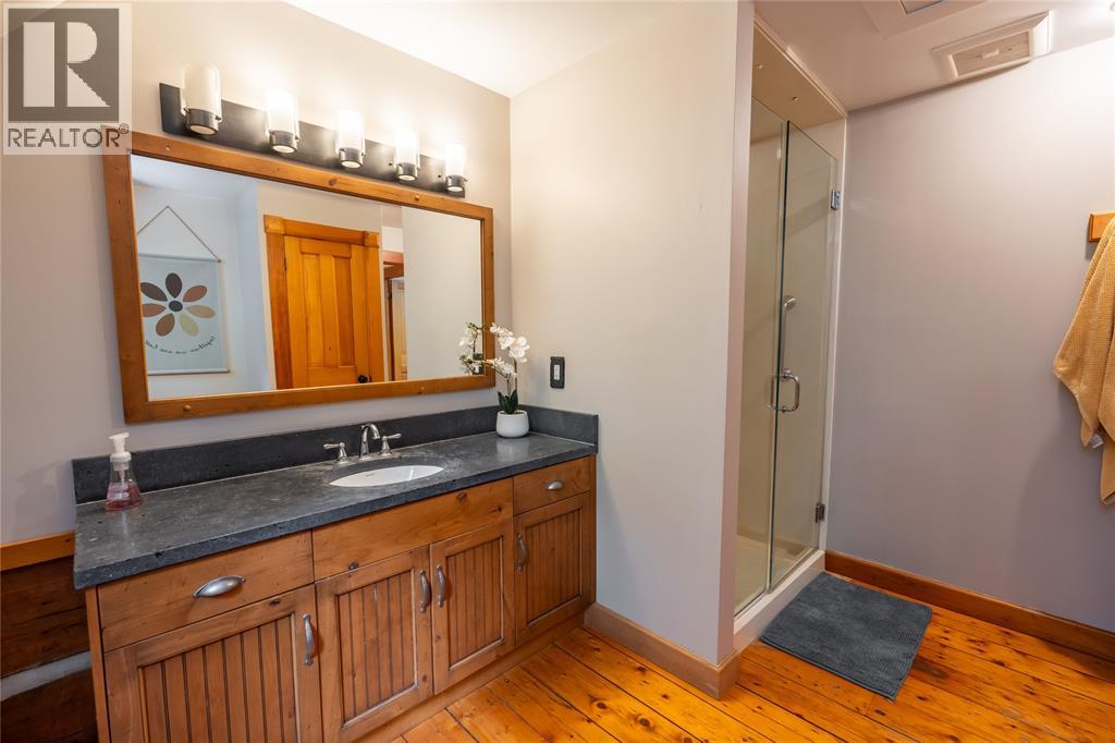 5252 Egremont Road, Plympton-Wyoming, Ontario N0N 1E0 - Photo 30 - 26001243