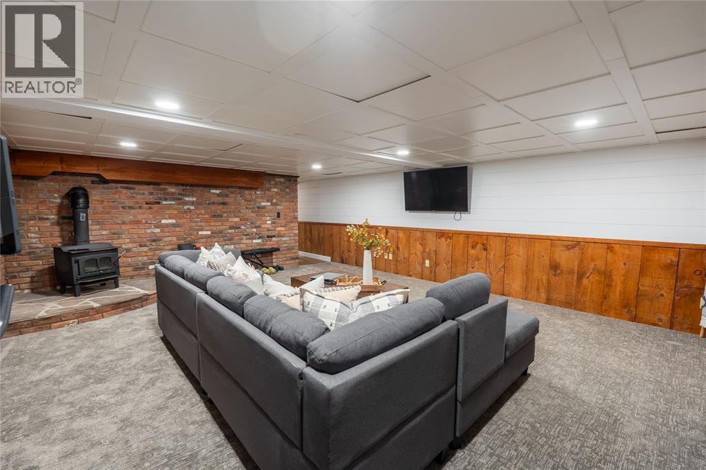 5252 Egremont Road, Plympton-Wyoming, Ontario N0N 1E0 - Photo 34 - 26001243