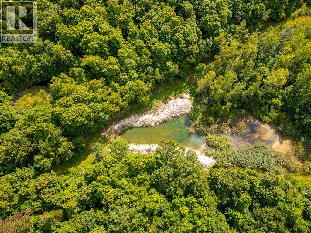 5252 Egremont Road, Plympton-Wyoming, Ontario N0N 1E0 - Photo 48 - 26001243