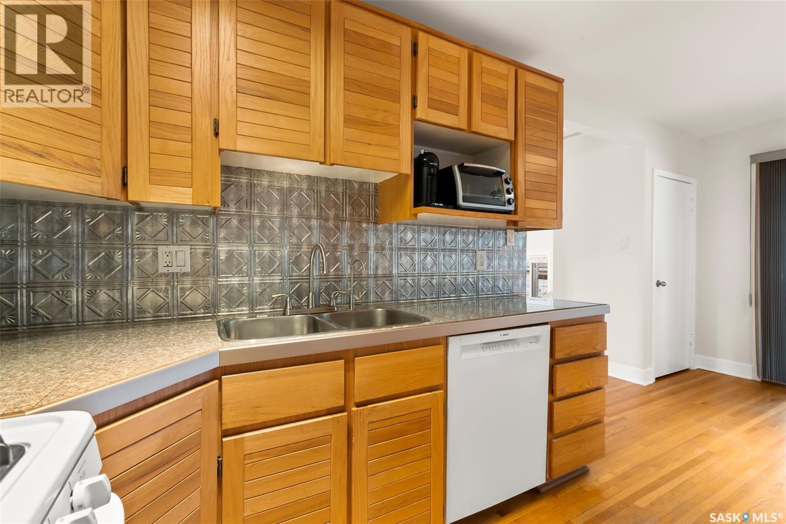 3304 Hill Avenue, Regina, Saskatchewan  S4S 0W7 - Photo 10 - SK026901