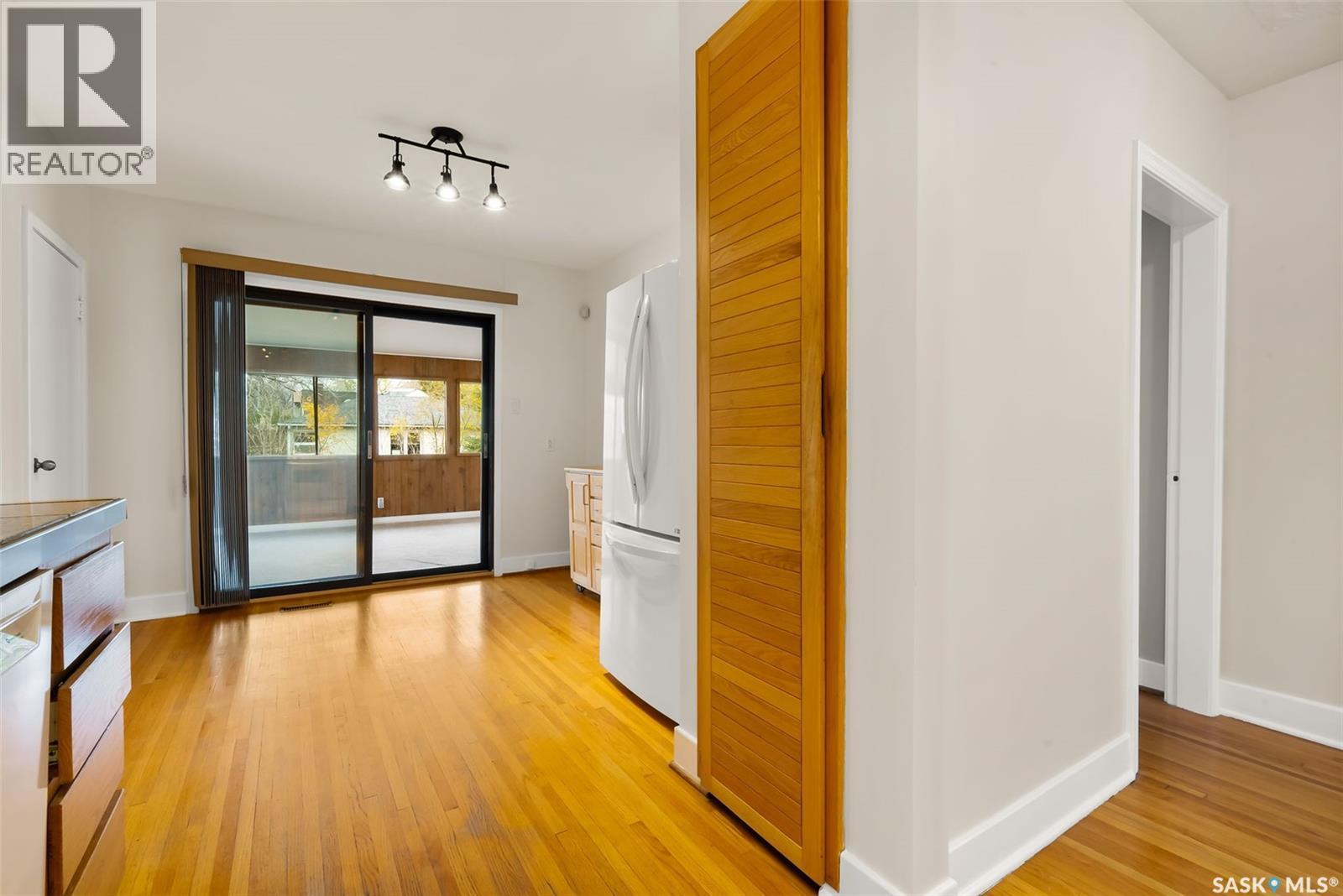 3304 Hill Avenue, Regina, Saskatchewan  S4S 0W7 - Photo 11 - SK026901