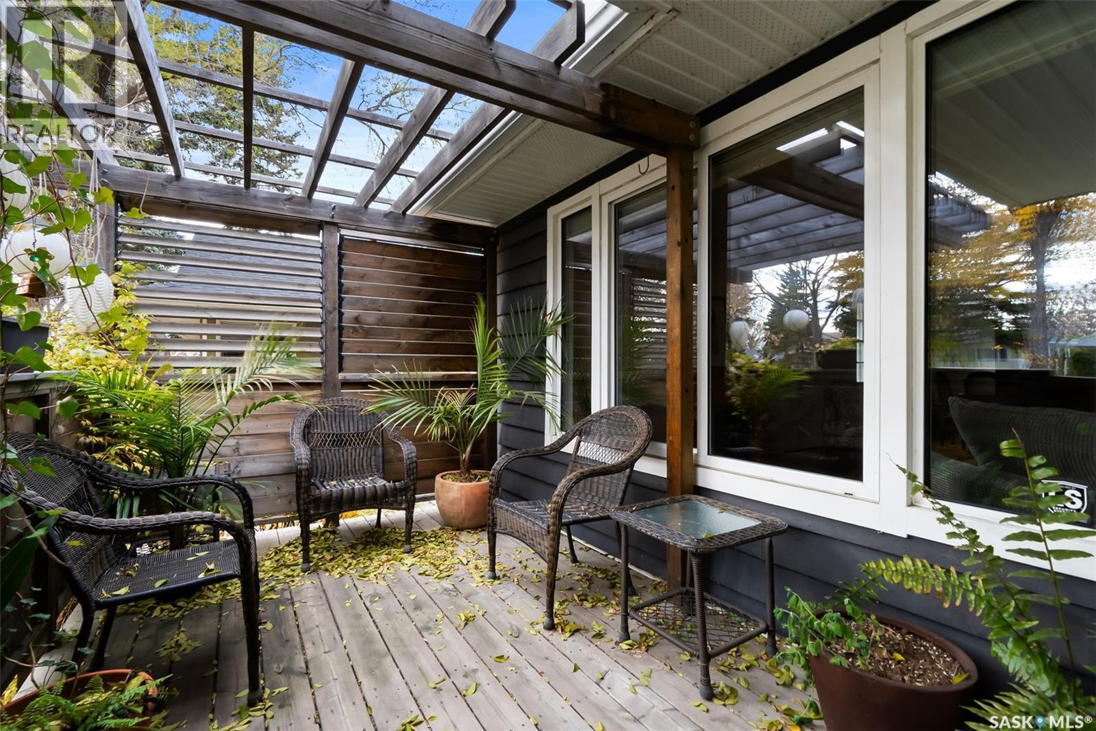 3304 Hill Avenue, Regina, Saskatchewan  S4S 0W7 - Photo 3 - SK026901