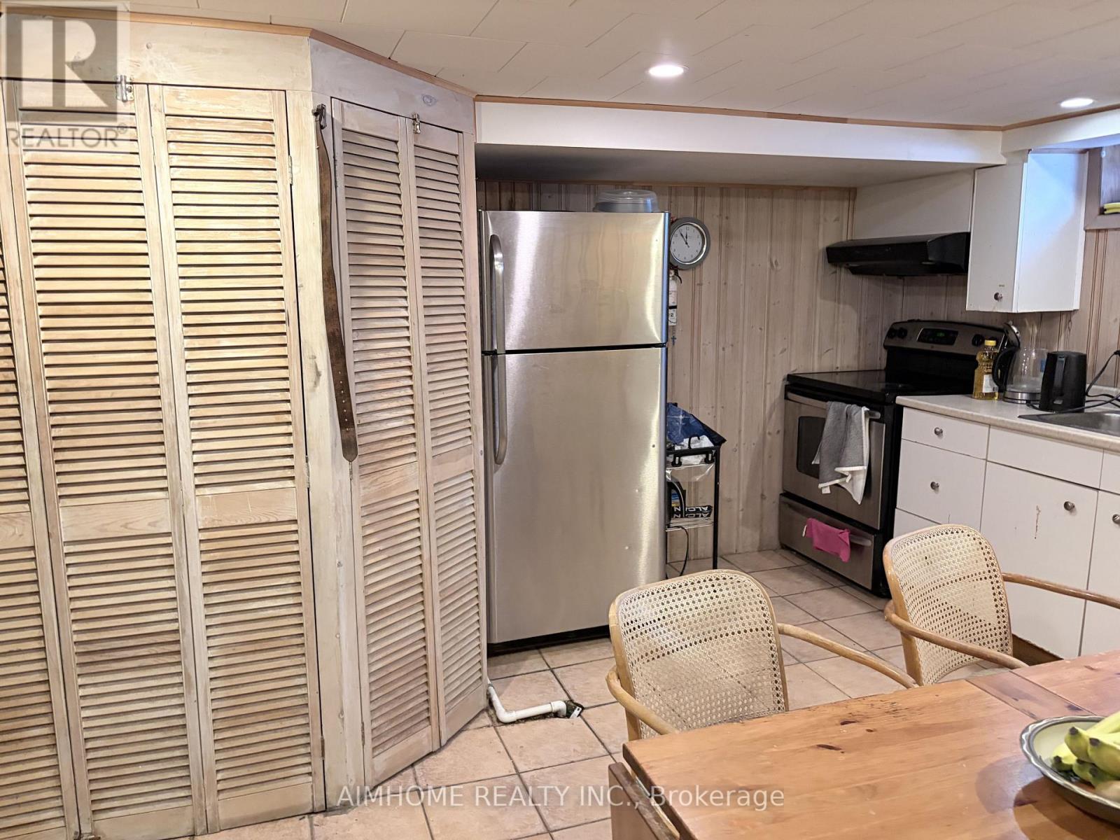 110 Traymore Avenue, Hamilton, Ontario  L8S 1R7 - Photo 18 - X12702188