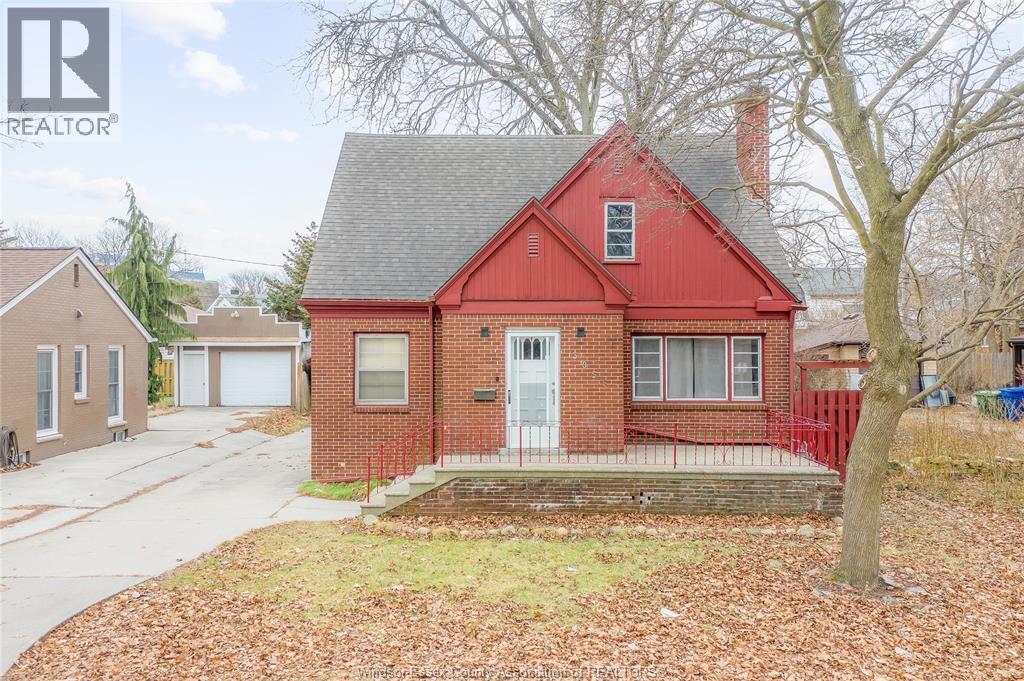 MLS# 26001156: 3055 ALEXANDER, Windsor, Canada