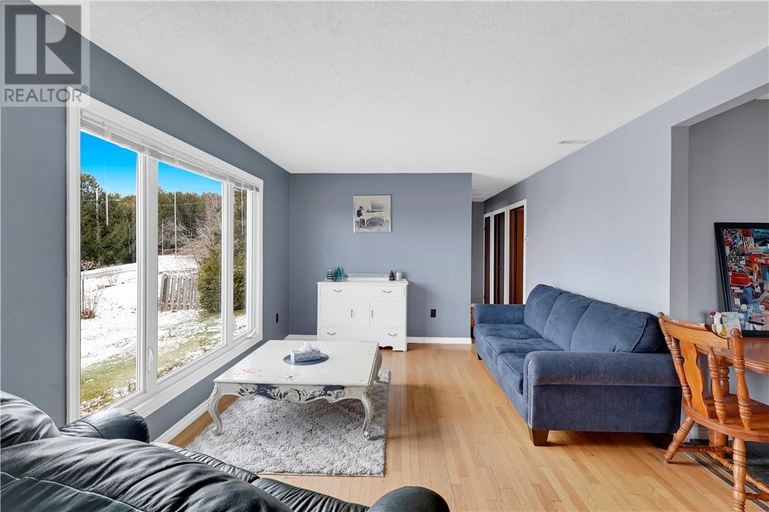 14 Cedar Grove Drive, Tehkummah, Ontario  P0P 2C0 - Photo 13 - 2125840