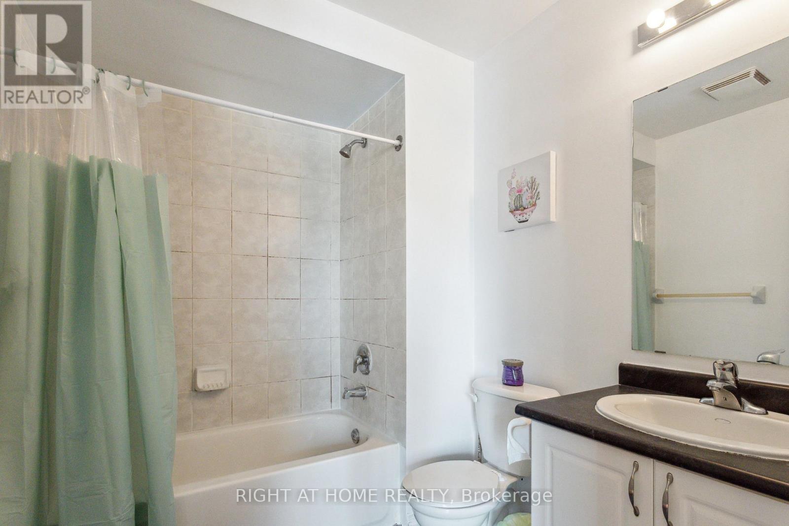 3 Herzberg Gardens, Toronto, Ontario  M3J 3P5 - Photo 17 - W12702240