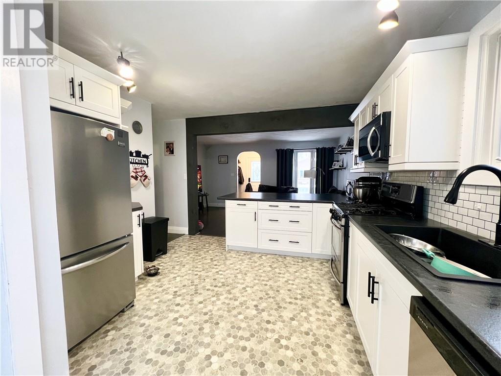 273 Eleventh Avenue, Lively, Ontario  P3Y 1M7 - Photo 4 - 2126100