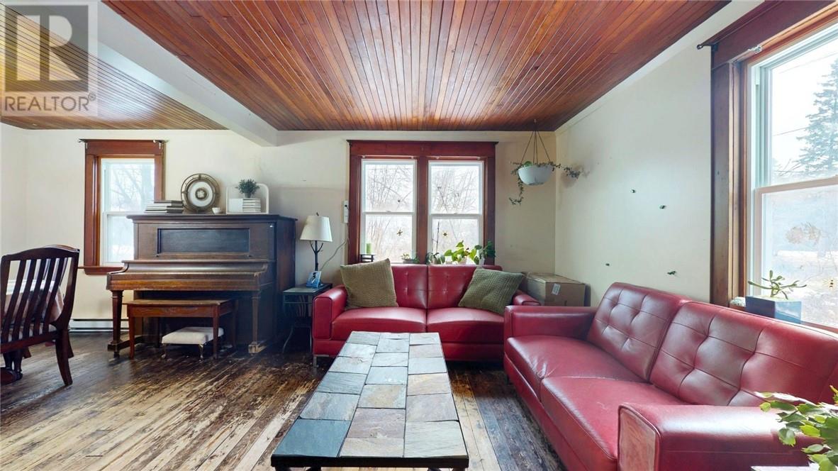 1 Blake Street, Little Current, Ontario  P0P 1K0 - Photo 2 - 2125983