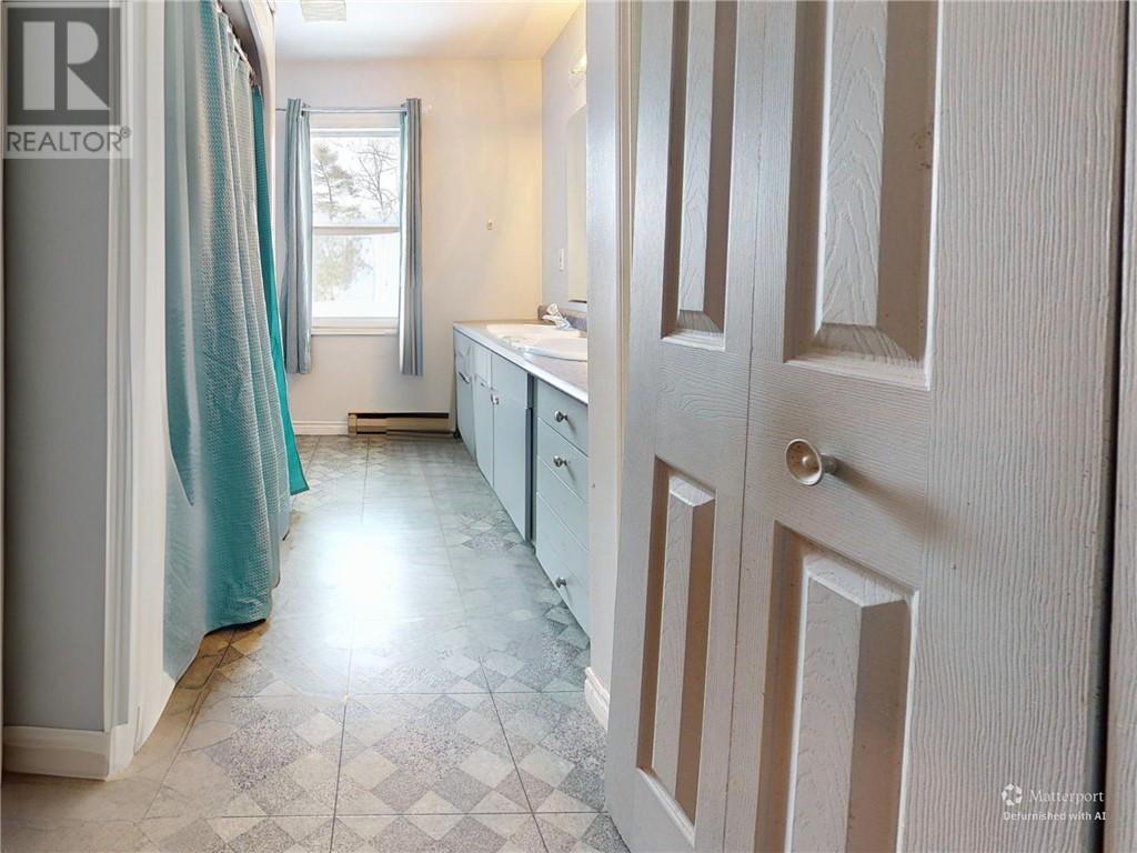 1 Blake Street, Little Current, Ontario  P0P 1K0 - Photo 23 - 2125983