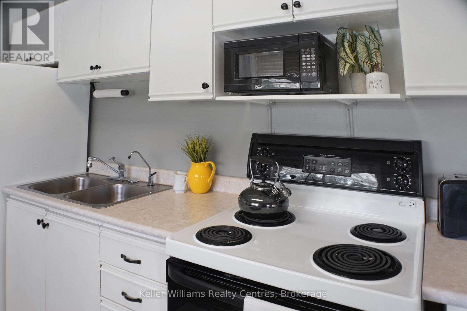 226 Ogimah Road, South Bruce Peninsula, Ontario  N0H 2T0 - Photo 15 - X12702302