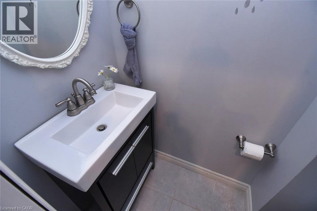 111 Drummond Street, Brantford, Ontario  N3S 5Z9 - Photo 13 - 40796787