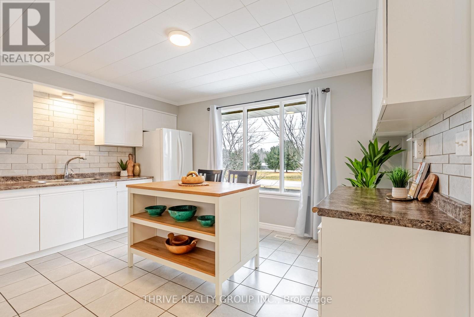 43399 Sparta Line, Central Elgin, Ontario  N5P 3S8 - Photo 7 - X12702338