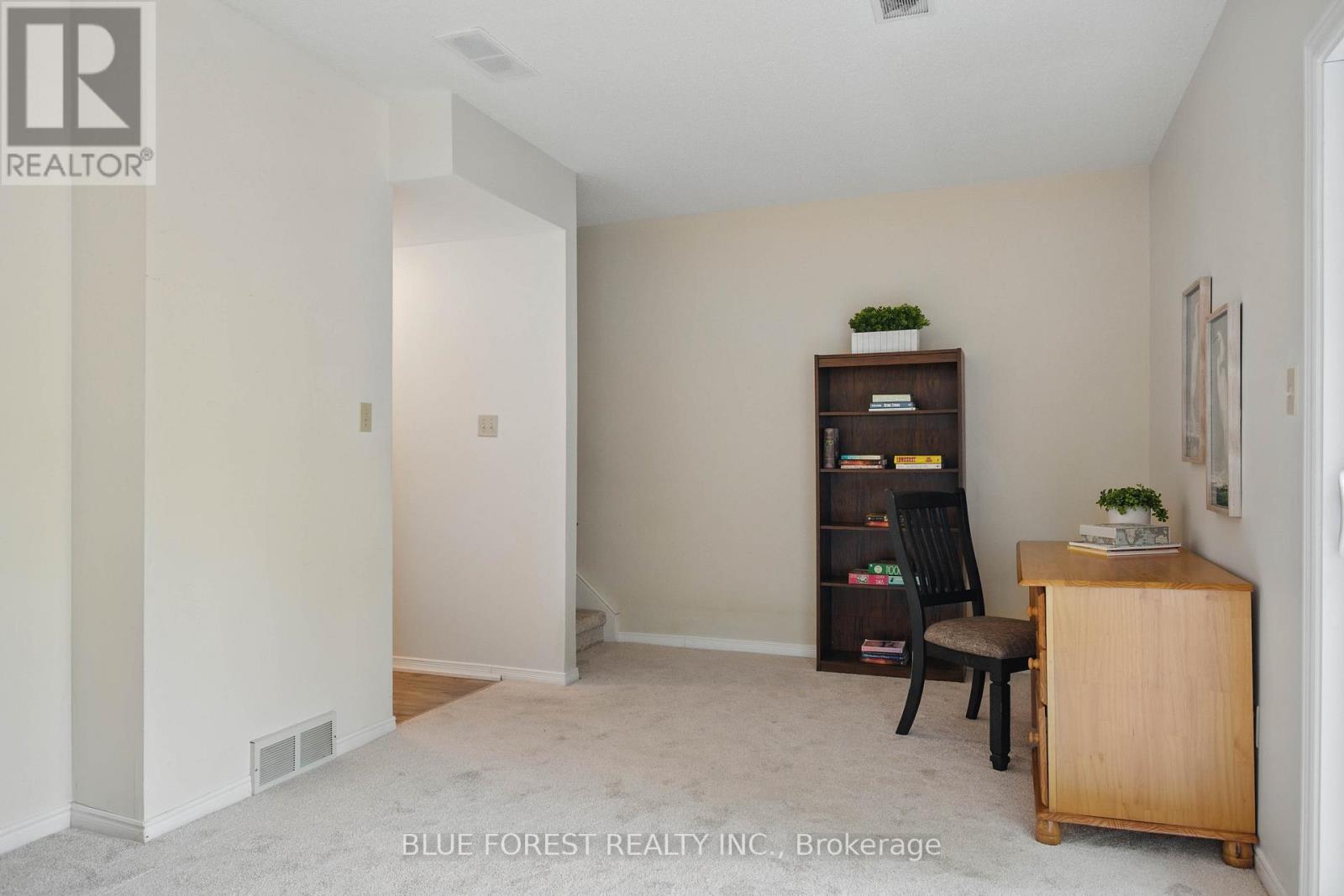 82 - 1990 Wavell Street, London East, Ontario  N5V 4N5 - Photo 33 - X12702344