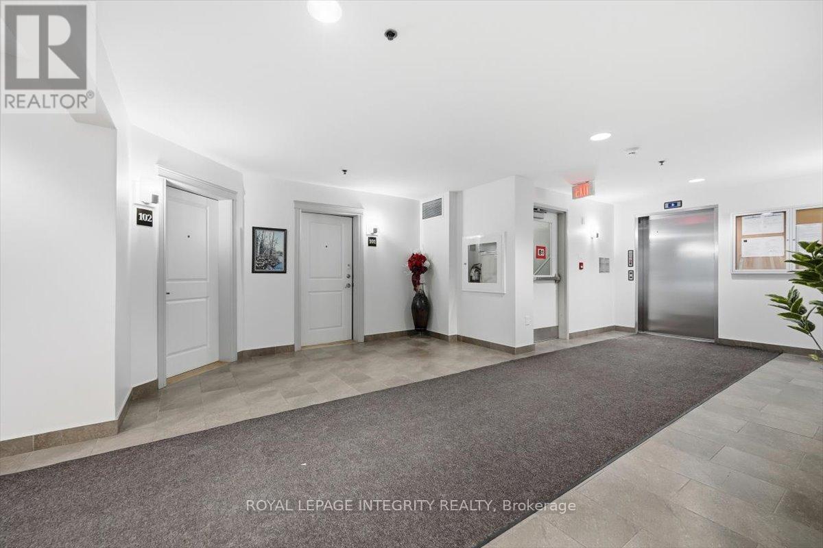 303 - 151 Potts Private, Ottawa, Ontario  K4A 0V7 - Photo 4 - X12702316