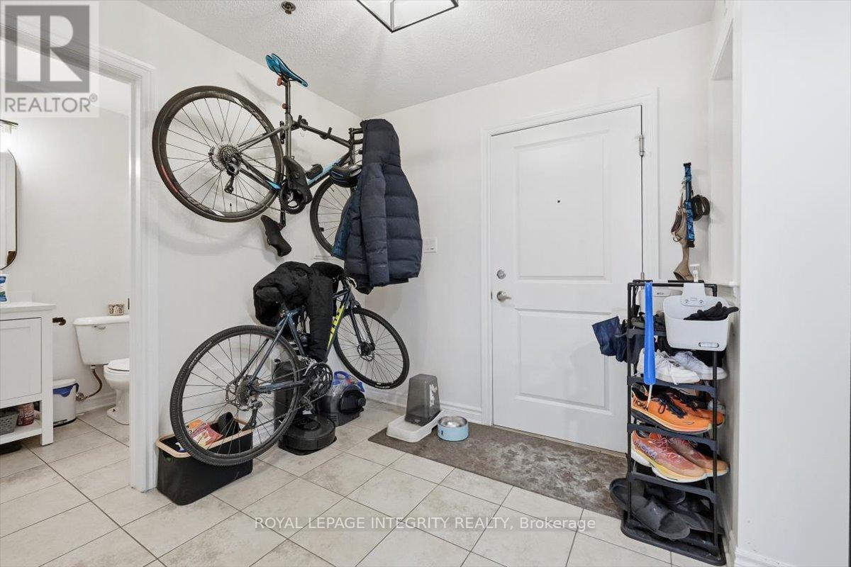 303 - 151 Potts Private, Ottawa, Ontario  K4A 0V7 - Photo 7 - X12702316