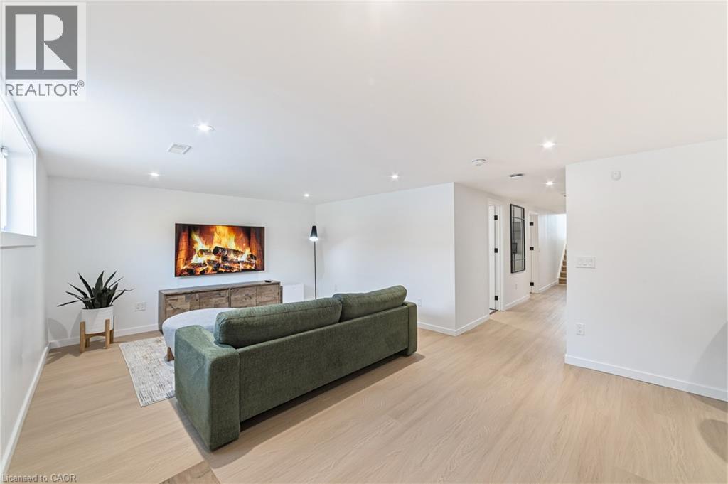 146 Kenora Avenue, Hamilton, Ontario  L8E 3N7 - Photo 27 - 40793080