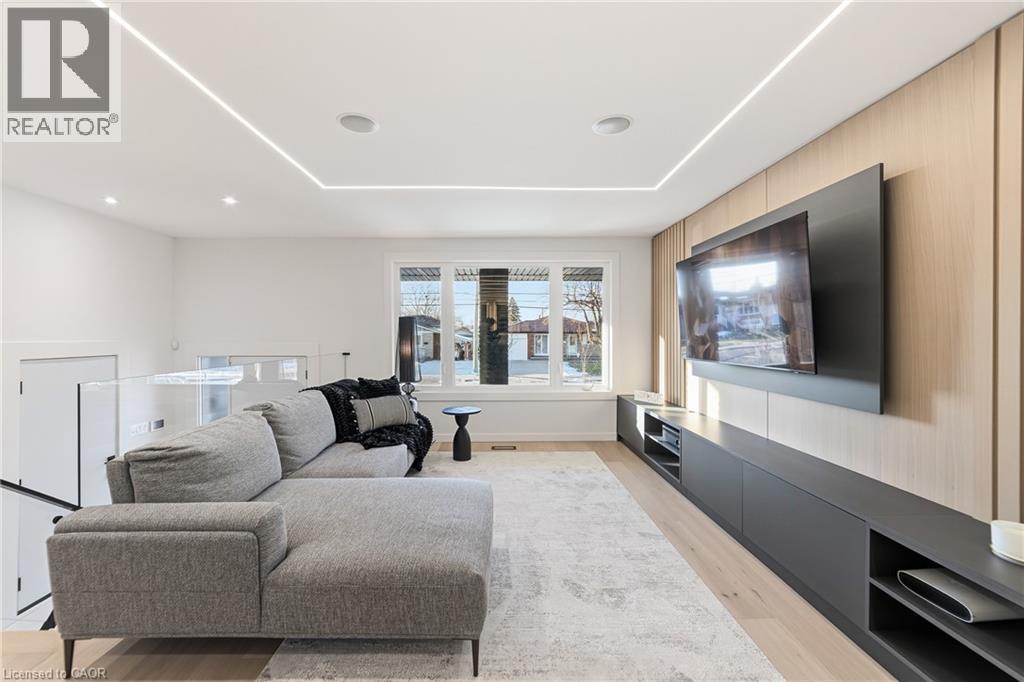 146 Kenora Avenue, Hamilton, Ontario  L8E 3N7 - Photo 8 - 40793080