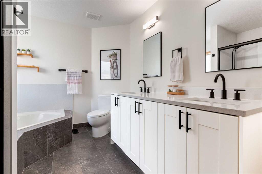 13 Bow Ridge Link, Cochrane, Alberta  T4C 1V7 - Photo 8 - A2276047