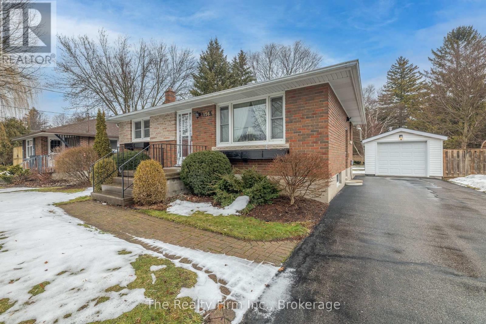 156 Victoria Street N, Woodstock, Ontario  N4S 6V9 - Photo 2 - X12702242