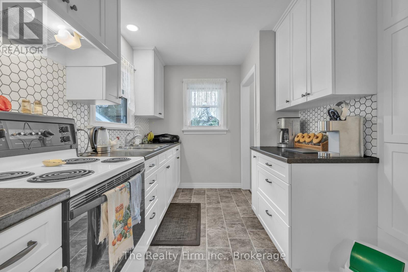 156 Victoria Street N, Woodstock, Ontario  N4S 6V9 - Photo 5 - X12702242