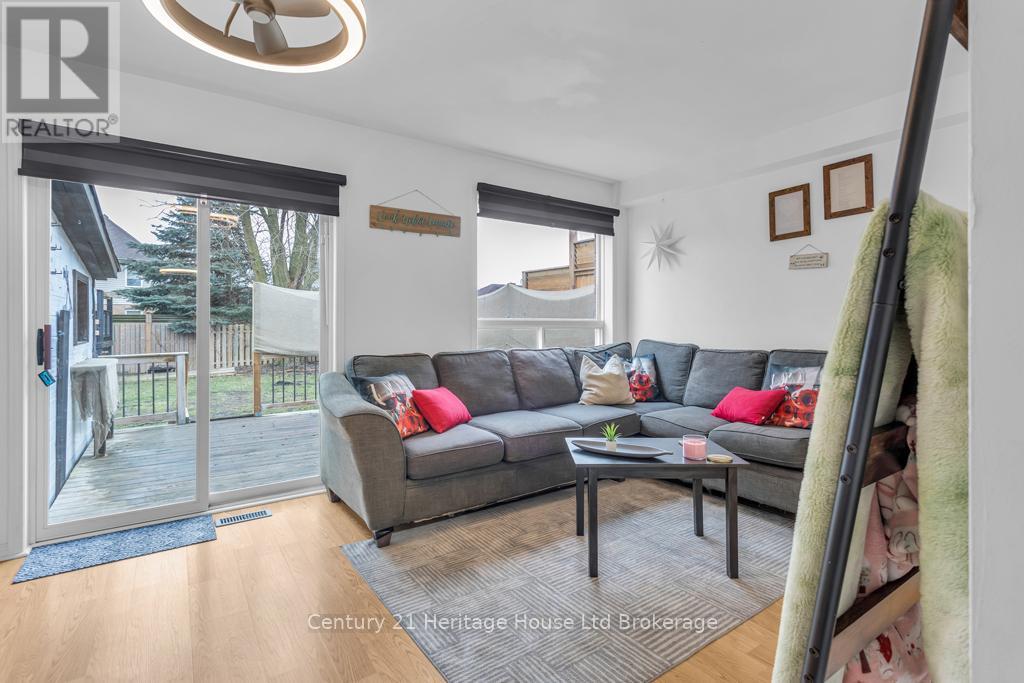 23 Tulip Drive, Tillsonburg, Ontario  N4G 5S5 - Photo 3 - X12702270