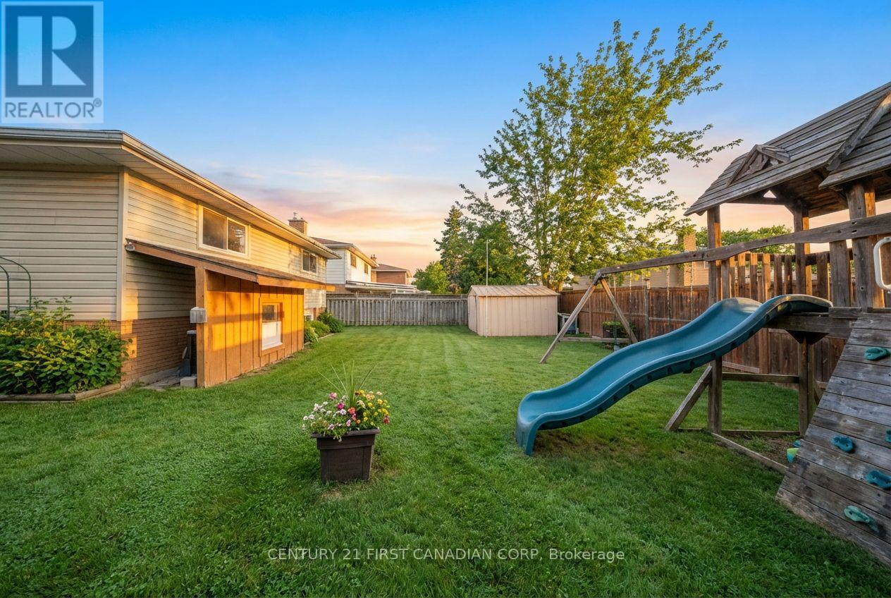 6 Spartan Drive, Brantford, Ontario  N3R 6C7 - Photo 34 - X12697724