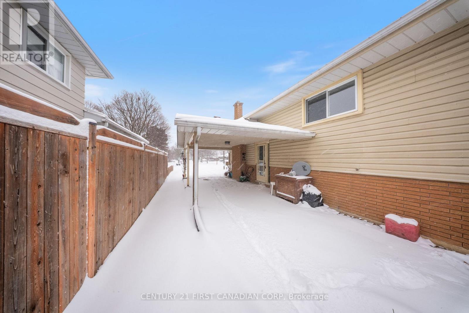 6 Spartan Drive, Brantford, Ontario  N3R 6C7 - Photo 33 - X12697724