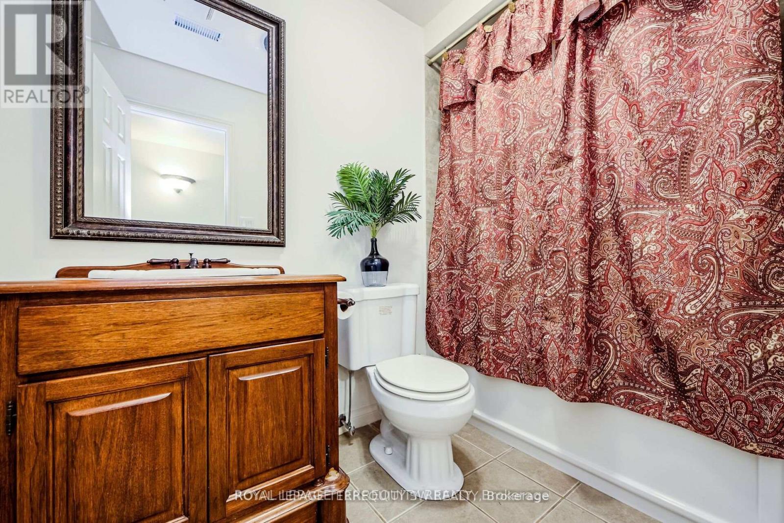 329 Lippincott Street, Toronto, Ontario  M5S 2P6 - Photo 28 - C12702294