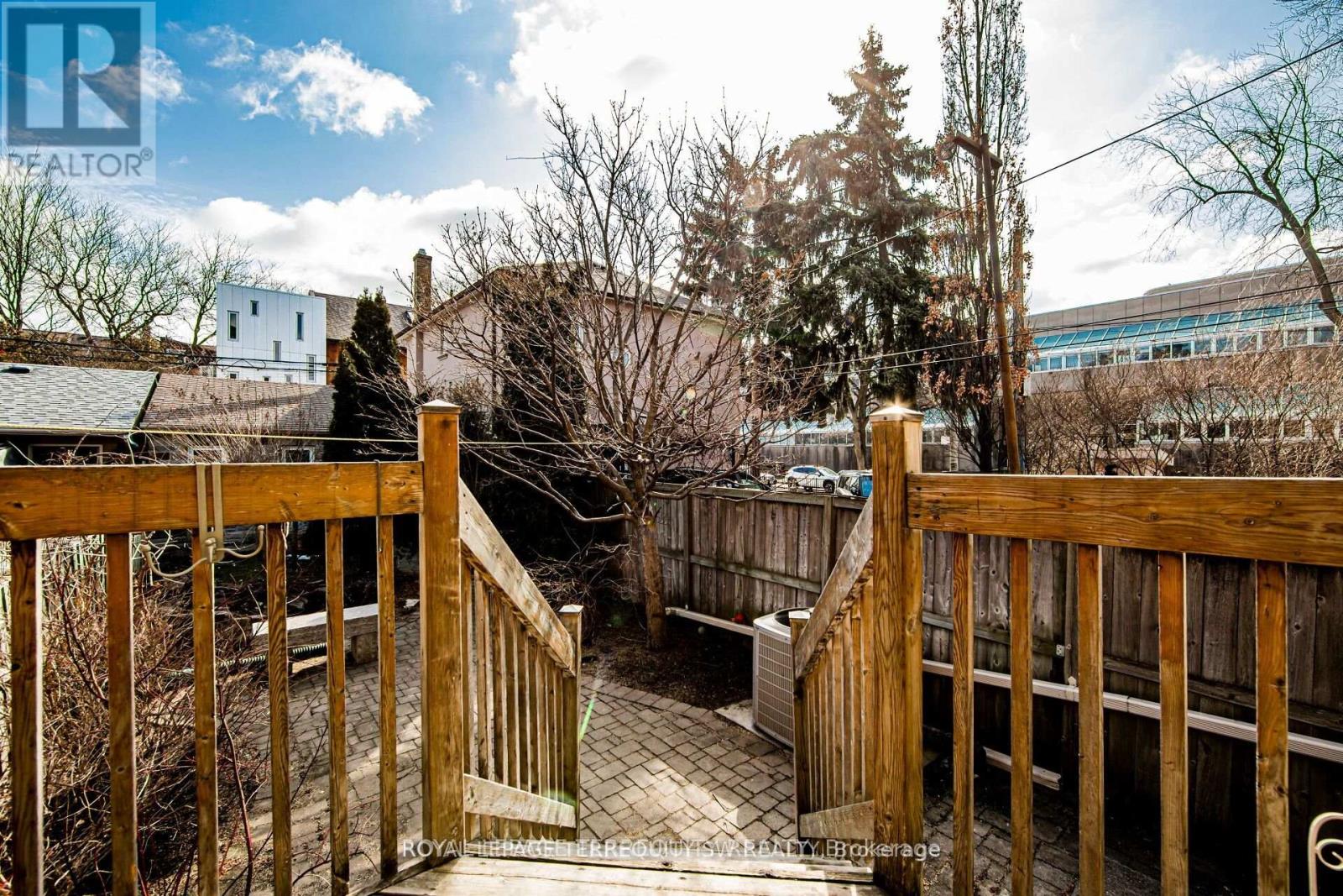 329 Lippincott Street, Toronto, Ontario  M5S 2P6 - Photo 29 - C12702294