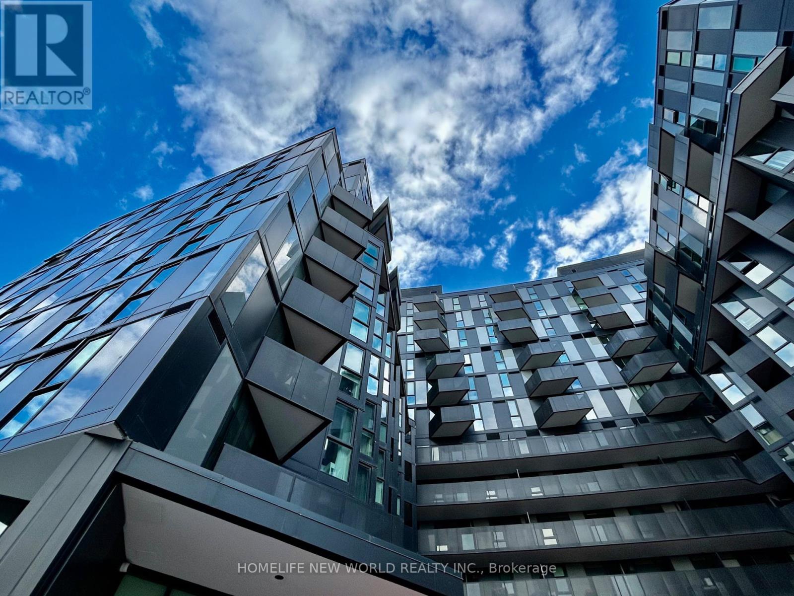 611 - 30 Tretti Way, Toronto, Ontario  M3H 0E3 - Photo 2 - C12702326