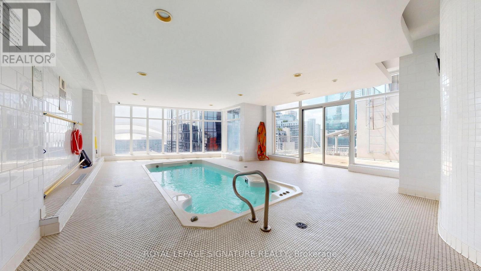 1030 - 250 Wellington Street W, Toronto, Ontario  M5V 3P6 - Photo 25 - C12702346