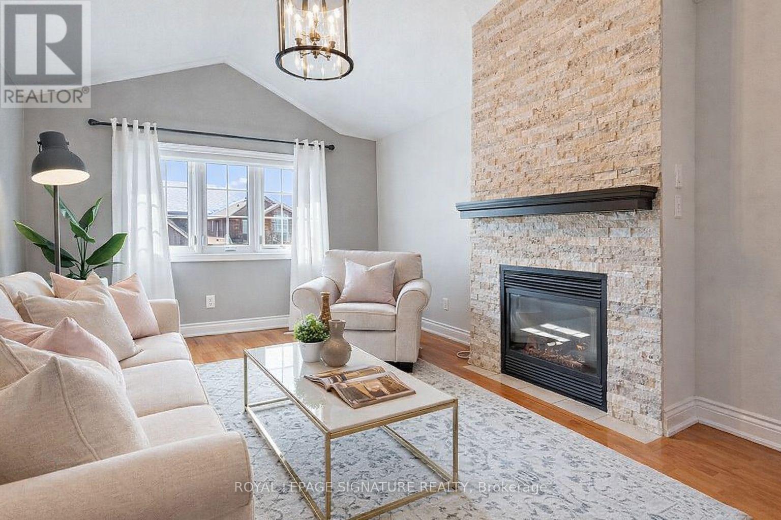 Main - 2129 Glenfield Road, Oakville, Ontario  L6M 3S4 - Photo 3 - W12691452