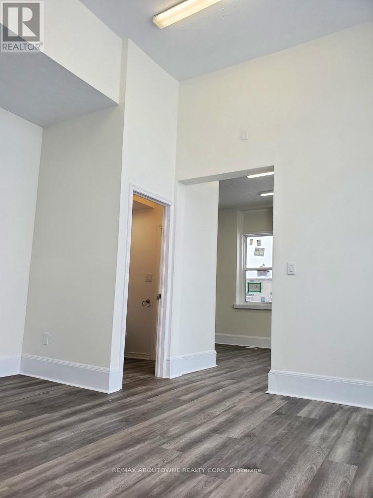 1 - 68 Peel Street S, Norfolk, Ontario  N3Y 1S2 - Photo 5 - X12630368