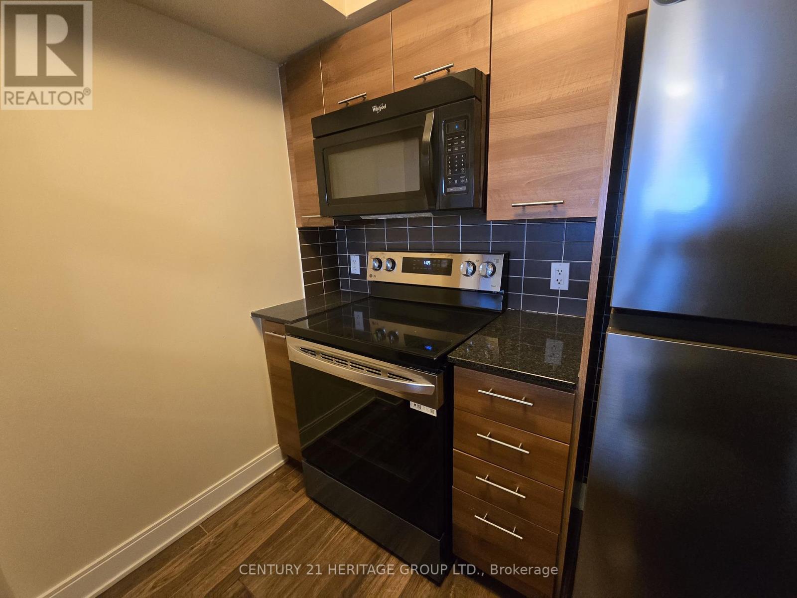 1511 - 125 Village Green Square, Toronto (Agincourt South-Malvern West), Ontario  M1S 0G3 - Photo 19 - E12702336