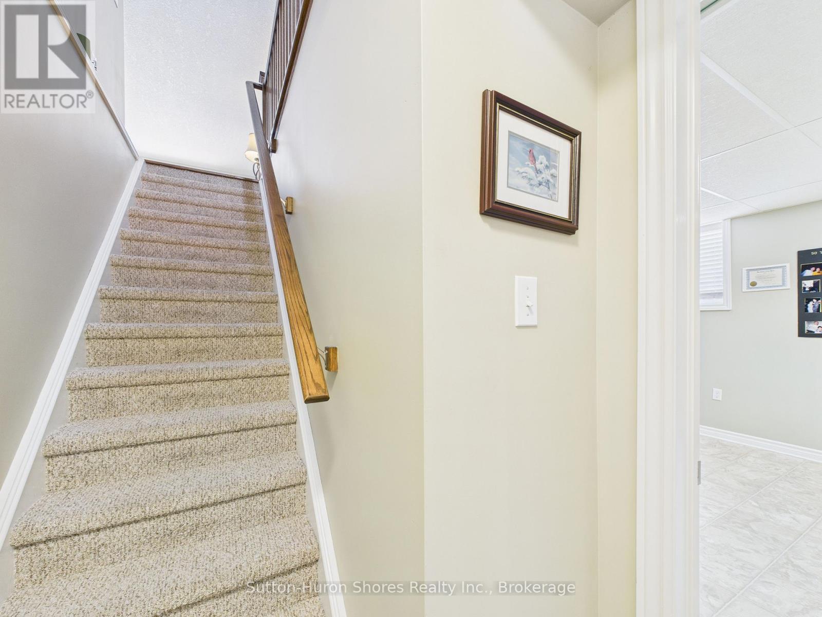 873 Sumpton Street, Saugeen Shores, Ontario  N0H 2C2 - Photo 27 - X12701612