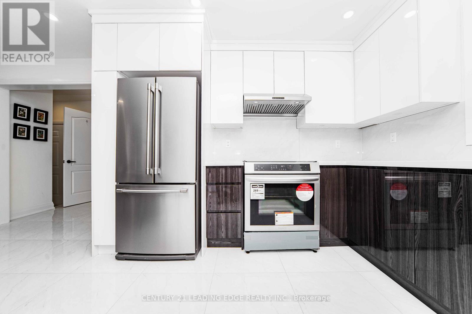 37 Landsdown Crescent, Markham, Ontario  L6E 1M6 - Photo 12 - N12702276