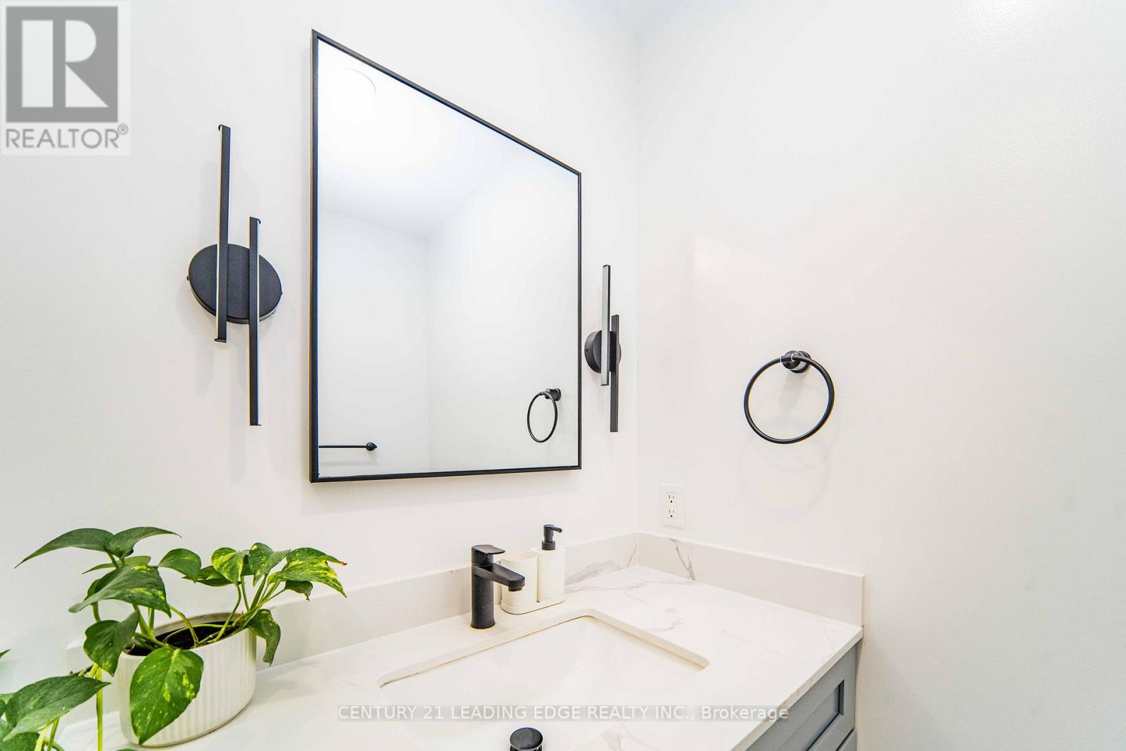 37 Landsdown Crescent, Markham, Ontario  L6E 1M6 - Photo 29 - N12702276