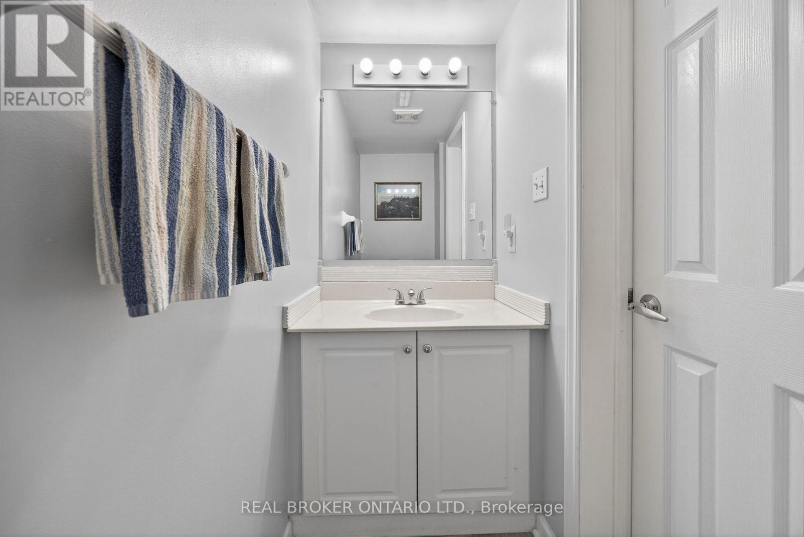 1 - 237 Ferndale Drive S, Barrie (Ardagh), Ontario  L4N 0T6 - Photo 12 - S12702252