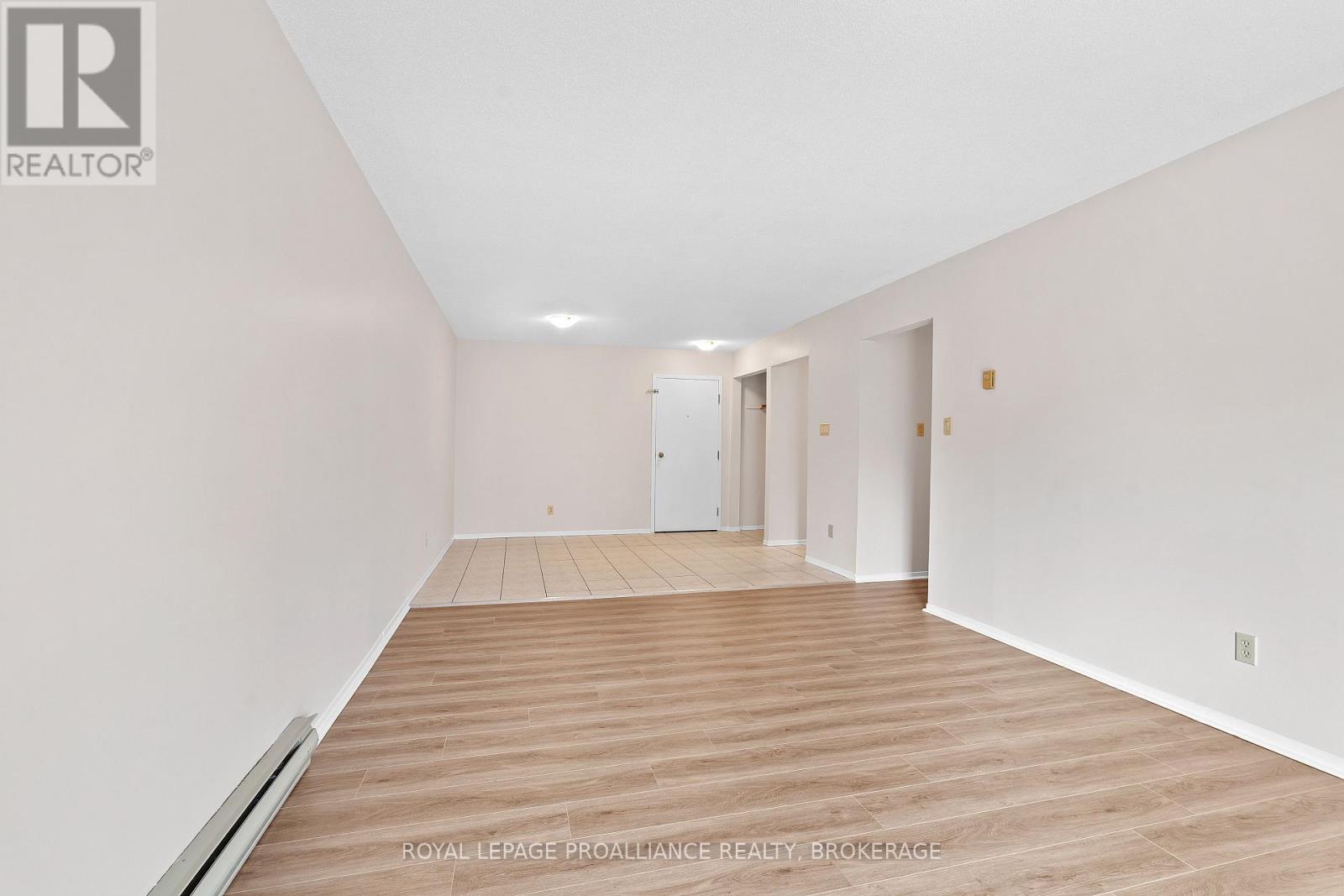 302 - 573 Armstrong Road, Kingston, Ontario  K7M 8J8 - Photo 11 - X12702590