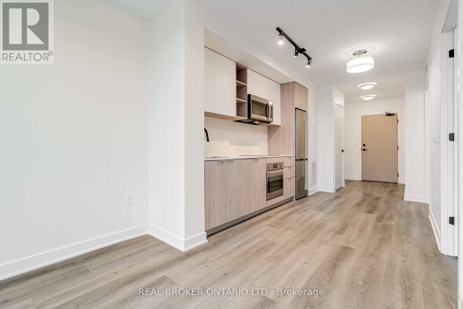 601 - 36 Zorra Street, Toronto, Ontario  M8Z 0G5 - Photo 12 - W12702308