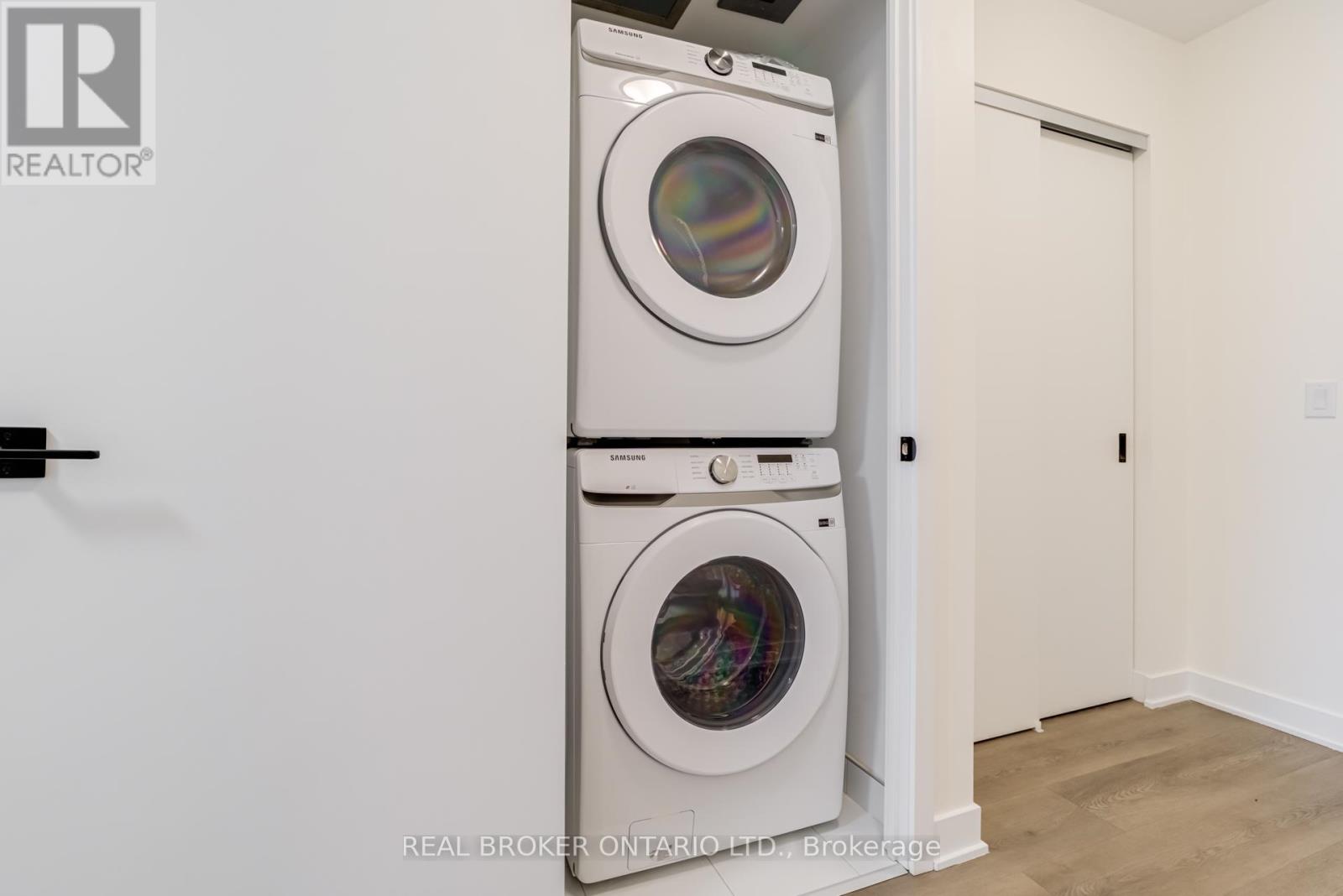 601 - 36 Zorra Street, Toronto, Ontario  M8Z 0G5 - Photo 17 - W12702308