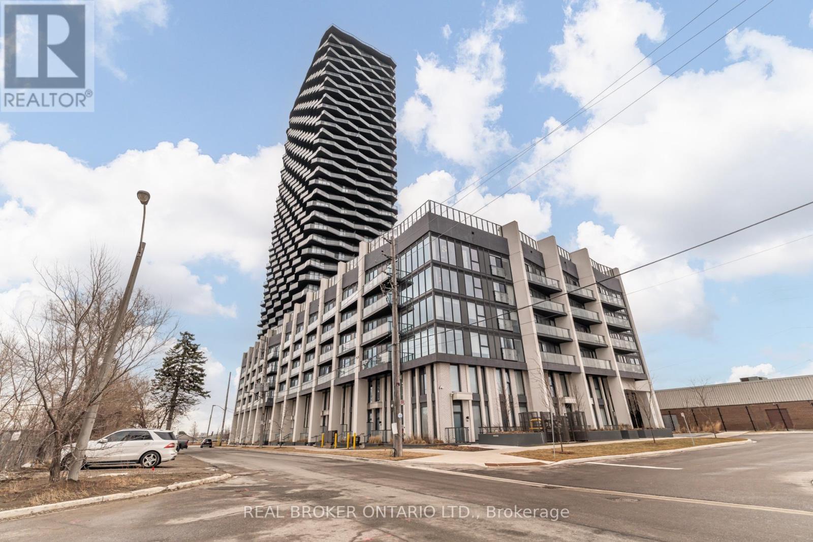 601 - 36 Zorra Street, Toronto, Ontario  M8Z 0G5 - Photo 2 - W12702308