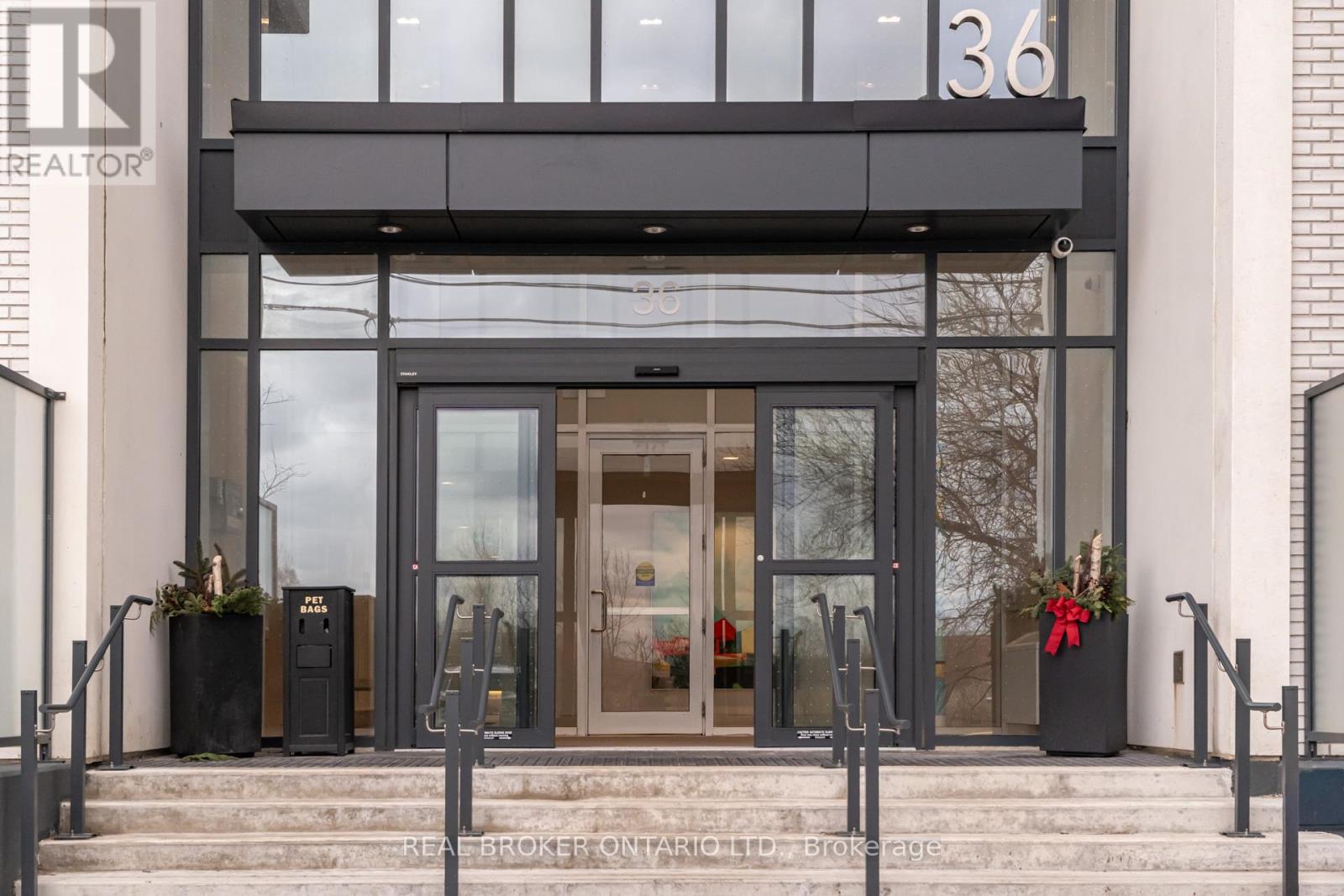 601 - 36 Zorra Street, Toronto, Ontario  M8Z 0G5 - Photo 3 - W12702308