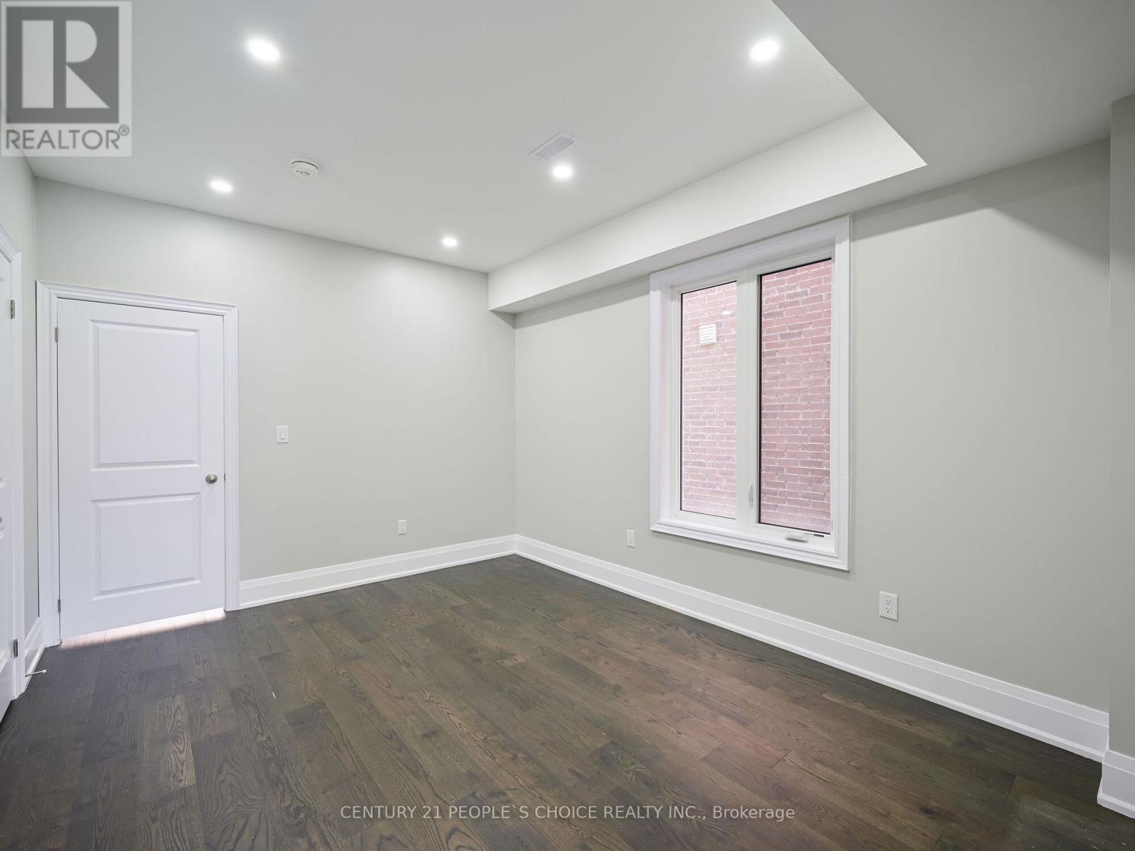 12 Junior Road, Brampton, Ontario  L7A 5J4 - Photo 6 - W12702340