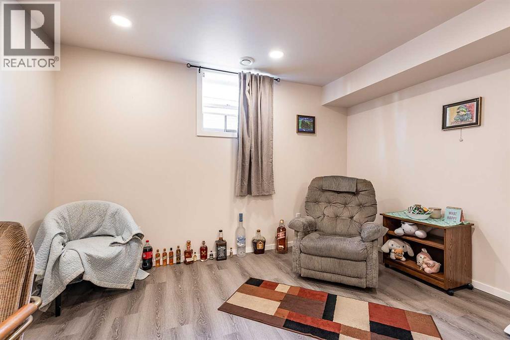 241 11 Street SW, Medicine Hat, Alberta  T1A 4S5 - Photo 47 - A2264173