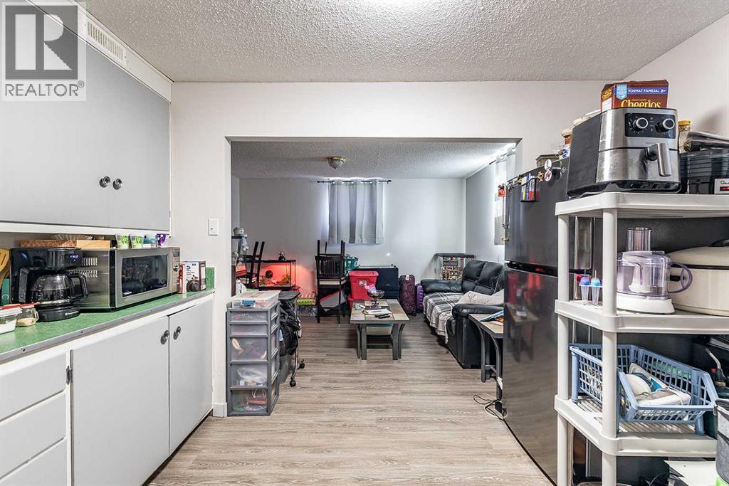 241 11 Street SW, Medicine Hat, Alberta  T1A 4S5 - Photo 35 - A2264173
