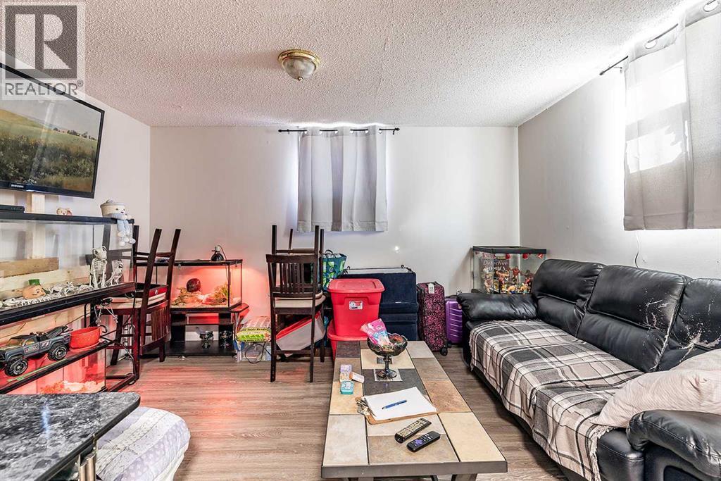 241 11 Street SW, Medicine Hat, Alberta  T1A 4S5 - Photo 36 - A2264173