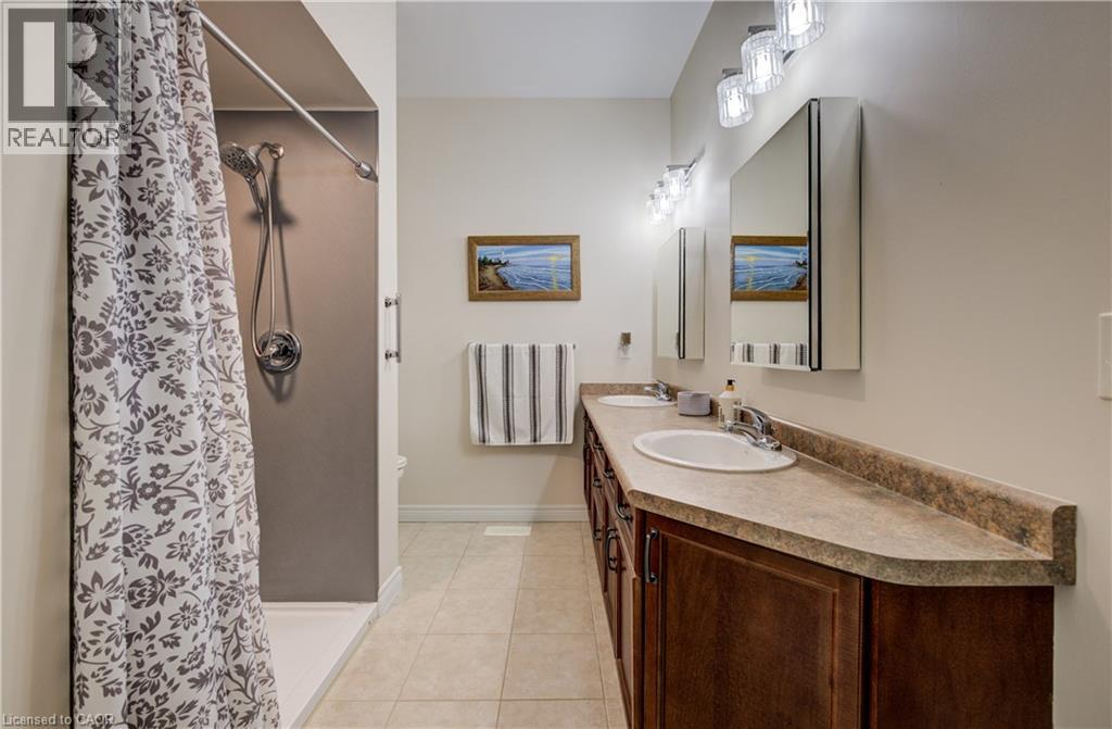 34 Livingston Boulevard Unit# 15, Baden, Ontario  N3A 4M7 - Photo 22 - 40792389