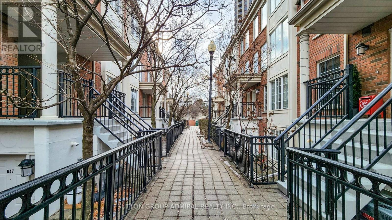 516 - 3 Everson Drive, Toronto, Ontario  M2N 7C2 - Photo 2 - C12702318